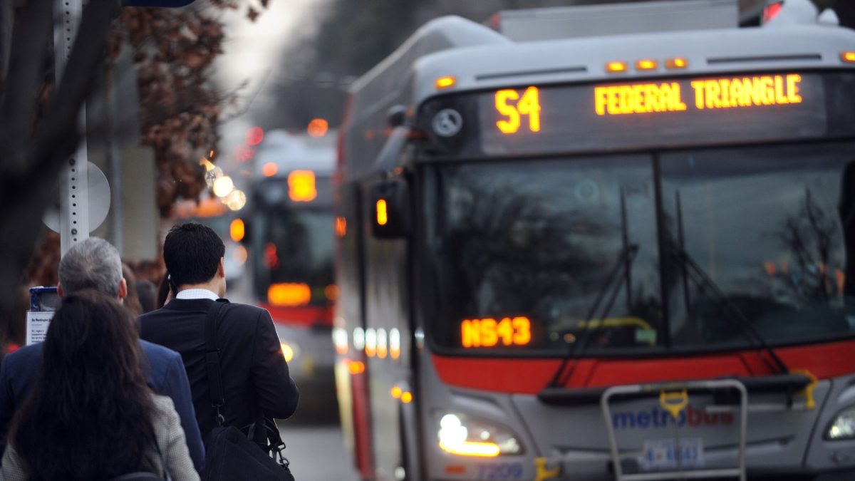 free-metrobus-service-in-dc.-confronts-funding-challenges