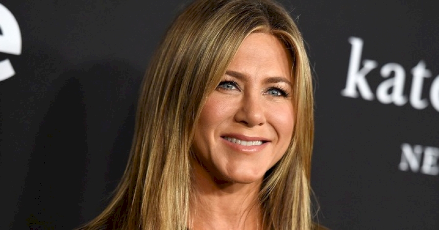 «Time does its job!» Random shots of Jennifer Aniston showed that the actress has aged quite a bit