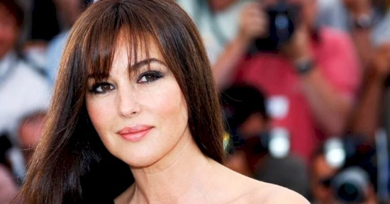 «Did she lie to us all this time?» Bellucci gets spotted with completely gray hair and sparks reaction