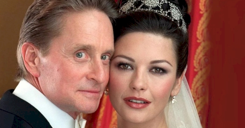 «They won the genetic lottery!» Zeta-Jones and Douglas showed their children and stormed the network