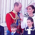 William and Catherine make an incredible gesture on the balcony at The Trooping The Color