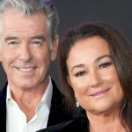 «I love my wife’s curves!» Pierce Brosnan showed his 100-kg wife and stirred up controversy