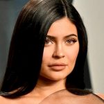 «With a short blonde haircut with curls!» The new image of Kylie Jenner resulted in mixed reactions