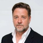 «Look what you lost, Danielle!» Russell Crowe brings his girlfriend to a show and confirms the rumors