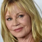 «Her plastic surgeon should be in a jail!» Let’s shed light on Melanie Griffith’s plastic surgery disaster