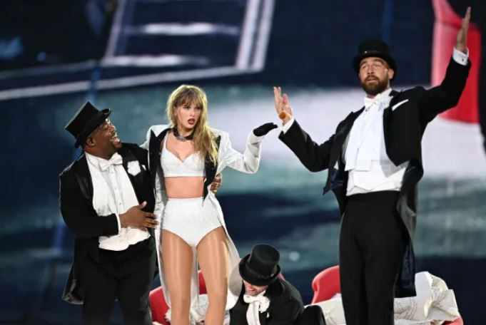 he conversation between Kelce and Swift during the performance became a popular topic on social media.  Image Credits: Getty