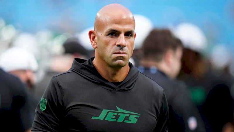 A report says that Robert Saleh, the head coach of the Jets, thought about firing Nathaniel Hackett, the team’s offensive coordinator, before he was let go as head coach himself.