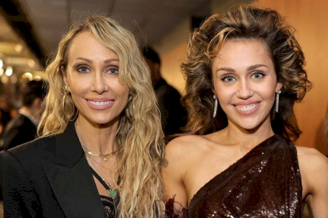 Blended Family Dynamics: Tish Cyrus’s Marriage and Miley’s Public Support